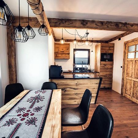 Laura Resort - Luxury Chalets Z Jacuzzi Шафляри Екстериор снимка