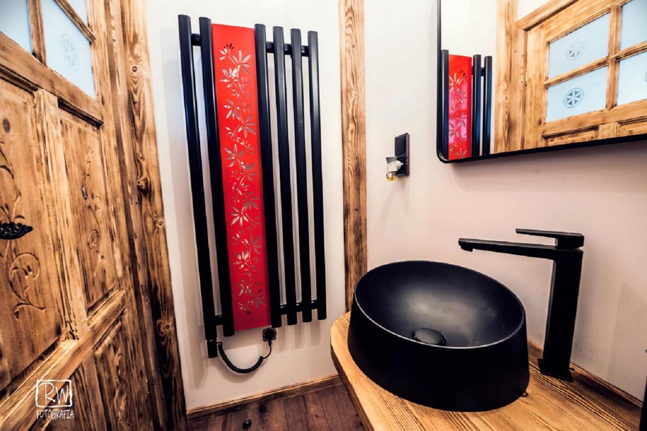 Laura Resort - Luxury Chalets Z Jacuzzi Шафляри Екстериор снимка
