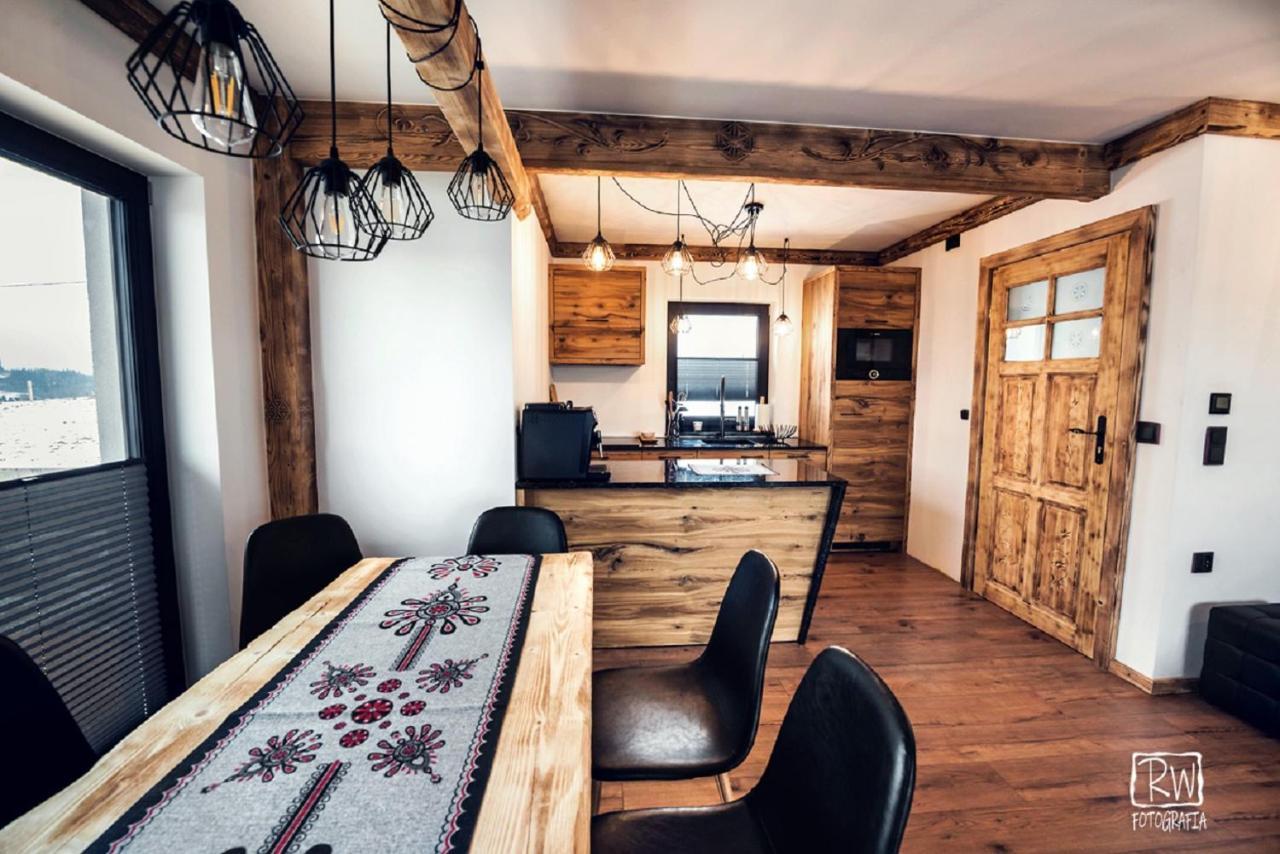 Laura Resort - Luxury Chalets Z Jacuzzi Шафляри Екстериор снимка