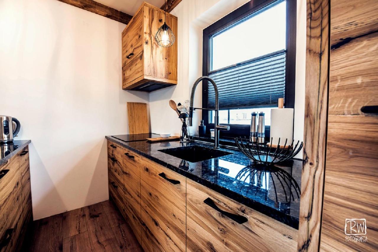 Laura Resort - Luxury Chalets Z Jacuzzi Шафляри Екстериор снимка